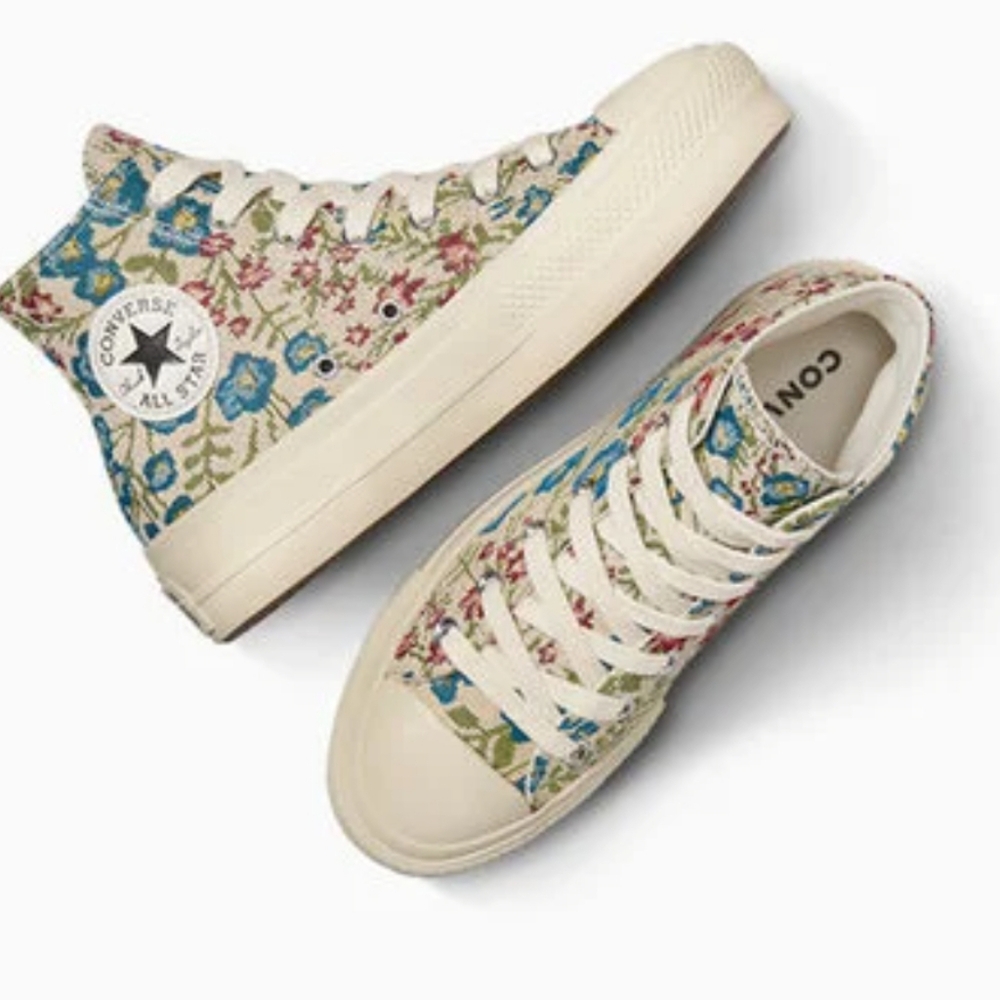 Converse Chuck Taylor All Star Lift Platform Floral Tapestry 9 NWT HTF